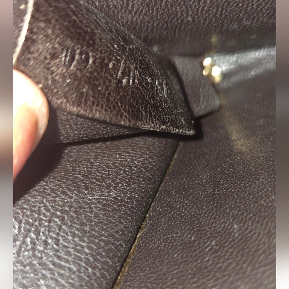 Chloé Brown Leather Wallet With Gold Hardware - Picture 10 of 15